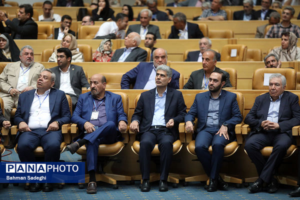 همایش ملی تکریم خیرین مدرسه‌ساز
