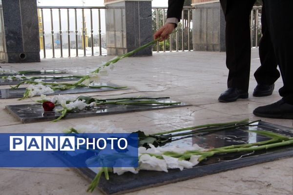 حضور معاون پرورشی و فرهنگی وزیر آموزش و پرورش در گلزار شهدای بجنورد