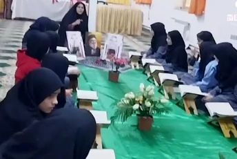 تلاوت سوره فتح در نمازخانه آموزشگاه پروین اعتصامی