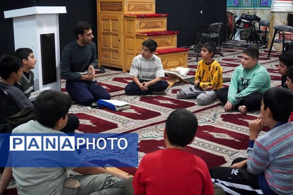 کانون اشراق، میزبان اعتکاف دانش‌آموزی در مسجد جامع بازار