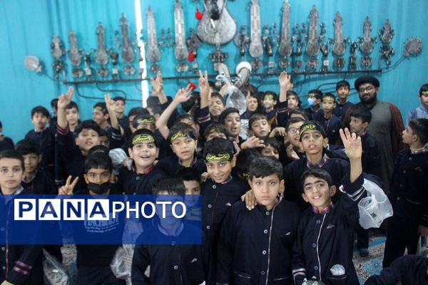 عزاداری دانشآموزان قم در آستان مقدس امامزاده سیدعلی(ع)