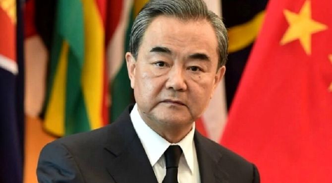 وزیر خارجه چین به ژاپن درباره «عبور از خط قرمز» هشدار داد