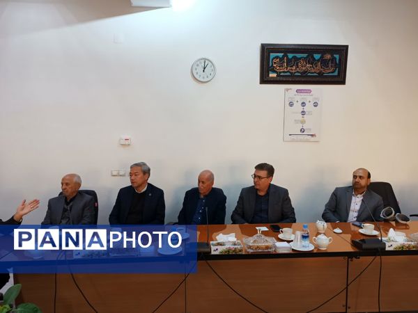 نشست هم‌اندیشی مدیران آموزشی و حوزه مدرسه‌سازی مشهد