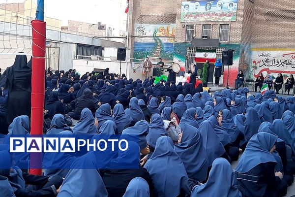 برگزاری جشن پرشور روز دانش آموز در دبیرستان شهدای هسته‌ای
