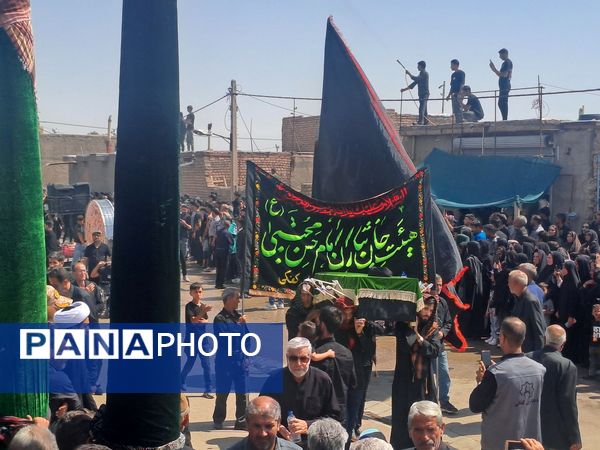 مراسم عزاداری و زنجیر زنی شهادت امام حسن مجتبی(ع) و رحلت پیامبر اکرم (ص) در  روستای کفکی خراسان رضوی