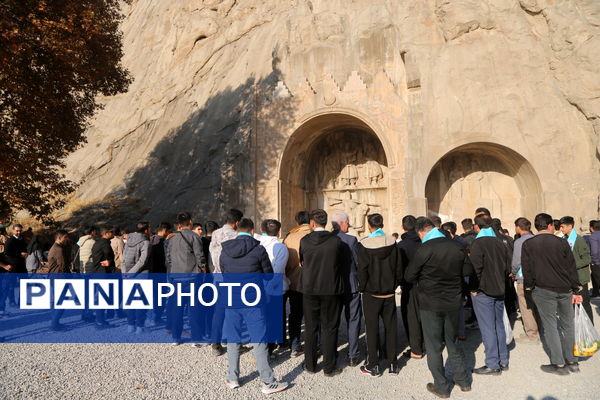 روز دوم حضور دانش‌آموزان عمره‌گزار در کرمانشاه