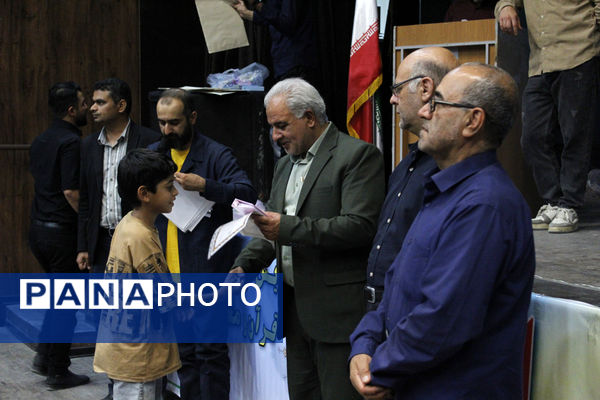 اختتامیه کلاس‌های تابستانی و تقدیر از برگزیدگان فرهنگی و قرآنی در گرمه