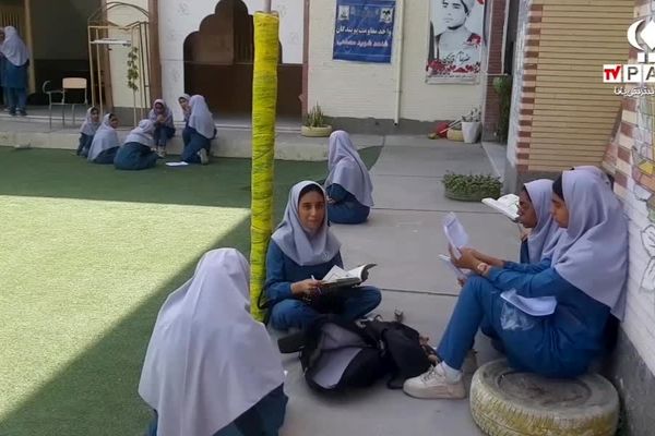 ثبت‌‌‌نام مدارس شاهد در شهرستان میناب آغاز شد