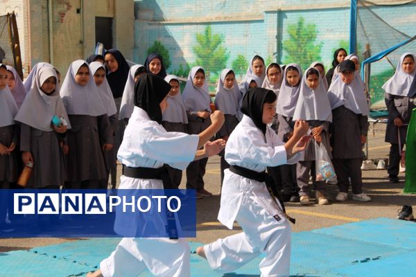 پروازِ شورِ ورزش در کاوه آهنگر