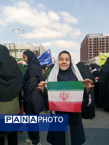 راهپیمایی روز دانش آموز و مبارزه با استکبار در مشهد 