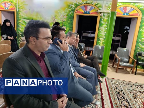 جشن یلدا در دبیرستان نمونه اندیشه 