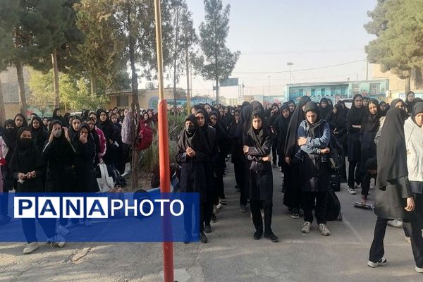 طرح تلاوت هر روز یک صحفه قرآن کریم در نیشابور