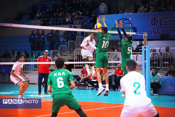 مسابقات دانش‌آموزی والیبال زیر ۱۵ سال قهرمانی جهان (ایران - عربستان)