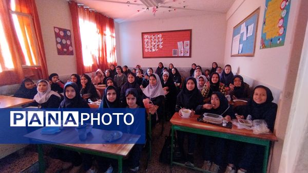 ۱۳ آبان روز دانش آموز و شهادت حضرت فاطمه زهرا در مدرسه مهندس رحمانی فرد ناحیه ۱ مشهد مقدس