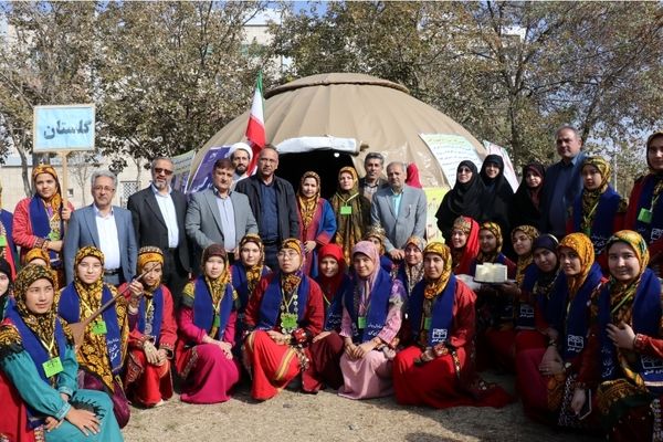 بیست و سومین اردوی کشوری دانش‌آموزان عشایر در مشهد مقدس