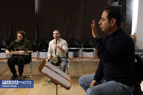 تمرین ارکستر سازهای ایرانی با عنوان «راهی بزن»