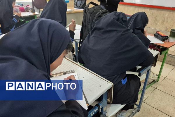 برگزاری آزمون شبه تیمز شماره۲ در دبیرستان ارمغان