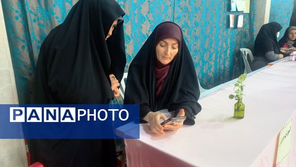 برگزاری «میز خدمت ویژه بانوان» به مناسبت میلاد حضرت فاطمه زهرا (س) در فیروزان