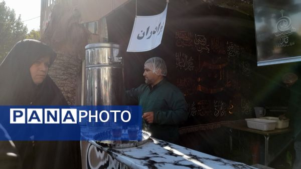 برپایی چایخانه جوانان مهدوی نیشابور در دهه اول فاطمیه 
