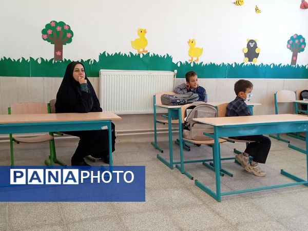 بازدید مسئولان آموزش و پرورش استان یزد از واحدهای آموزشی خاتم 