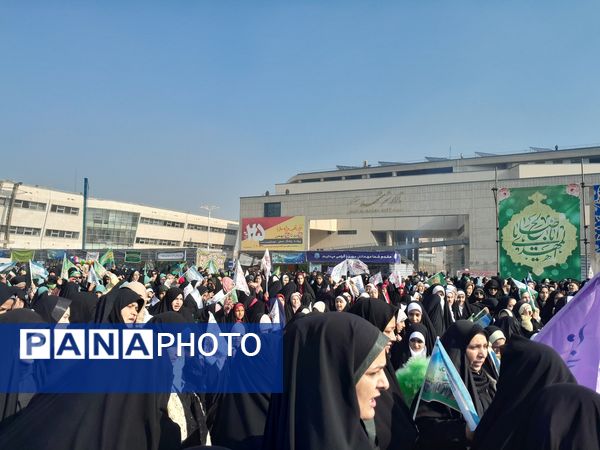 اجتماع عظیم منتظران ظهور به مناسبت نیمه‌ شعبان در مشهد 