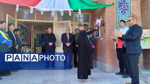 هفته پدافند غیرعامل با مانورهای مختلف این هفته در دبستان حضرت مریم(س) دوره دوم