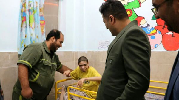 جشن بزرگ لبخند فرشتگان در بیرجند برگزار شد 
