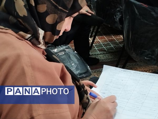 جلسه انجمن و اولیا در هنرستان کاردانش حافظ 