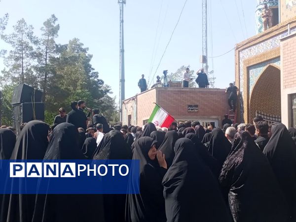 تشییع باشکوه پیکر شهدای مبارزه با اسرائیل در کاشان