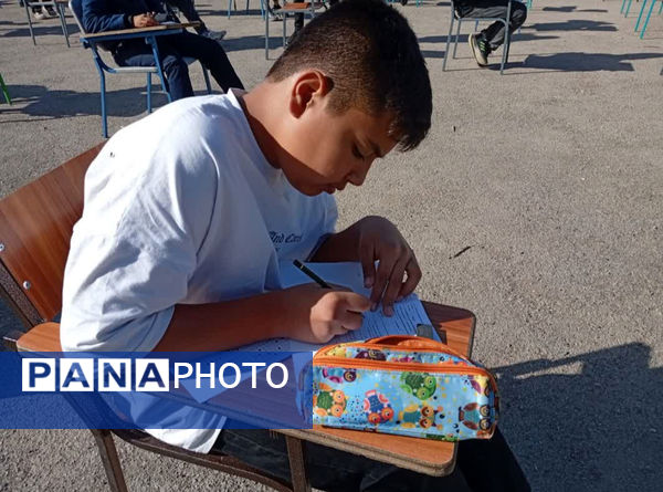 برگزاری آزمون جامع در دبیرستان مهندس حمیدیا