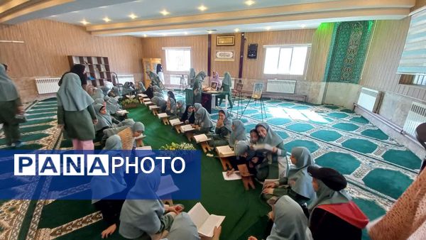 سه شنبه های مهدوی در دبستان شاهد تحقیقی ناحیه 6 