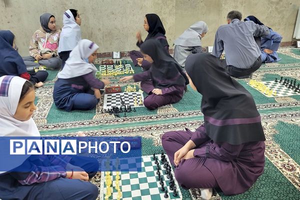 اختتامیه مسابقات شطرنج دختران بهارستان دو