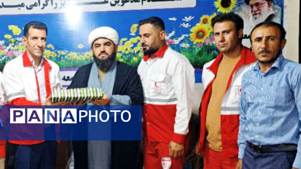  دیدار رئیس و کارکنان جمعیت هلال احمر با امام جمعه مارگون