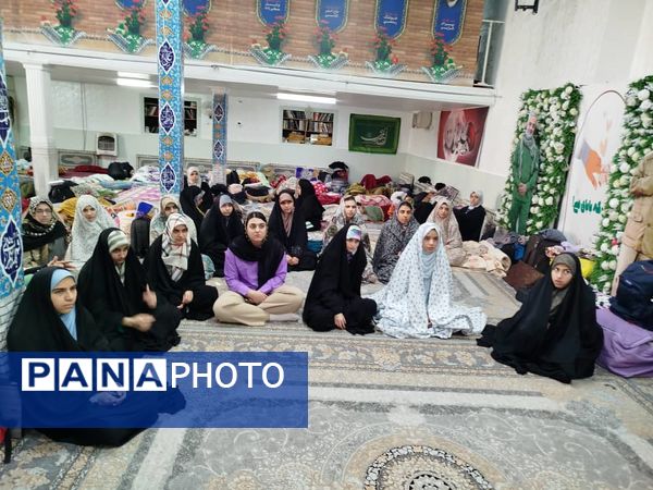 آینه‌های نور: لحظاتی سرشار از صمیمیت و گفتگو در اعتکاف دانش‌آموزی