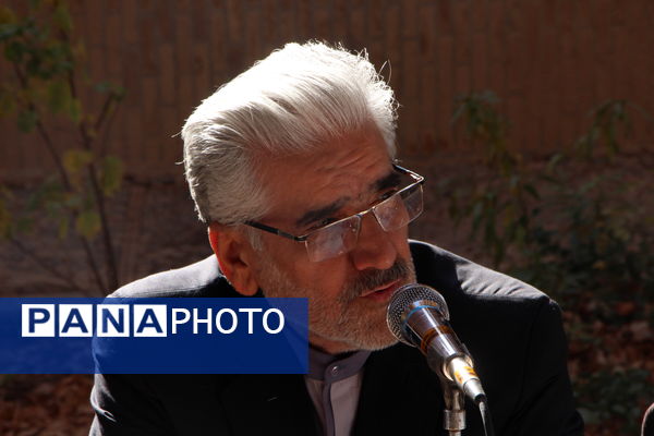 نشست خبری ششمین جشنواره قرمه مهریز در باغ جهانی پهلوان پور