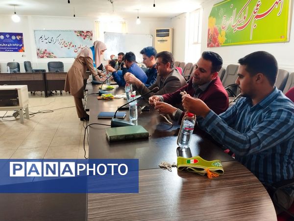 برگزاری دوره توانمند سازی مربیان پیشتاز در حاجی‌آباد 