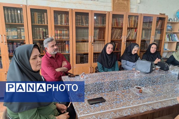 تعامل انجمن اولیا و مربیان در روزهای پایانی سال تحصیلی 