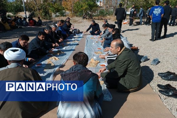 برگزای اردوی تفریحی دبیرستان رجایی یک به‌مناسبت هفته بسیج 