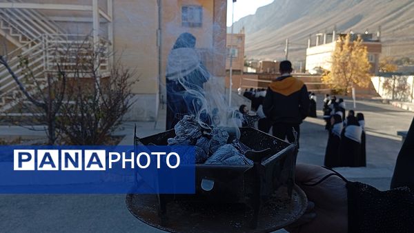 رویداد «لاله‌های روشن» همراه با استقبال از شهید گمنام