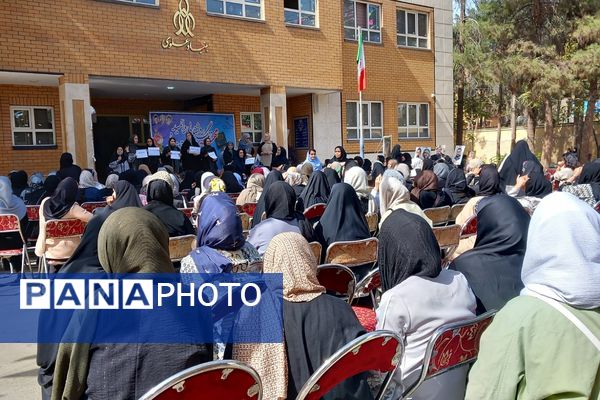 برگزاری نخستین جلسه مجمع عمومی انجمن اولیا و مربیان در دبیرستان نمونه‌دولتی ولایت بهارستان‌دو