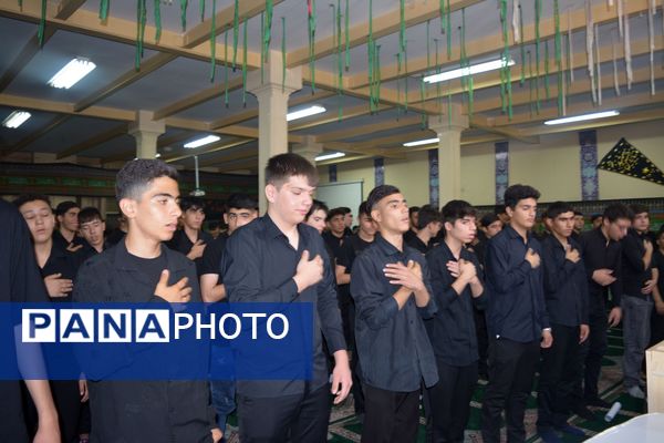 برگزاری مراسم سوگواره احلی من العسل در هنرستان مجتمع فنی تهران بهارستان ۲