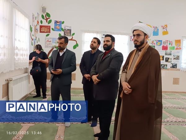 بازدید مسئول اتحادیه انجمن اسلامی یزد از دبیرستان دخترانه شهید زینلی بهاباد