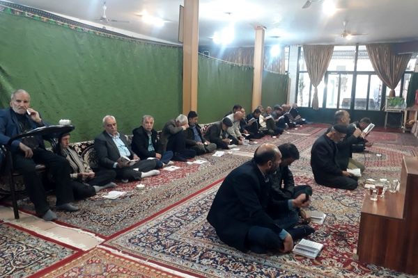 قرائت دعای پرفیض ندبه در مسجد ابوالفضلی بار