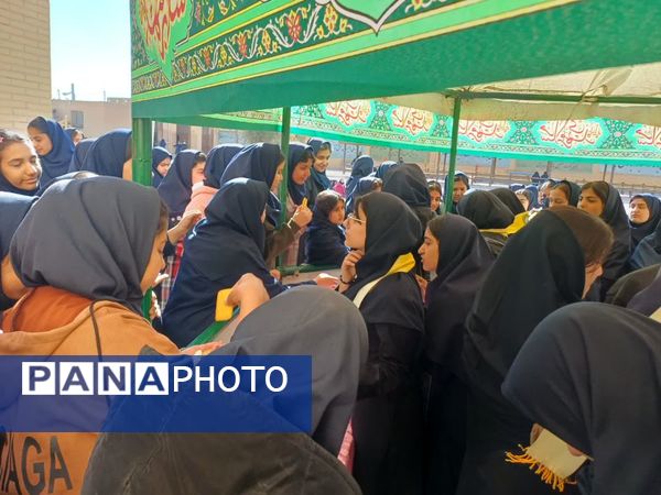 برپایی موکب حضرت فاطمه(س) در دبیرستان ام هانی