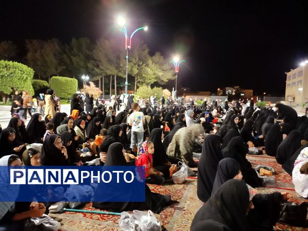 اجتماع سکوتت را بشکن 