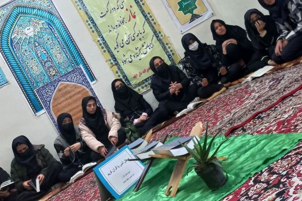 شور و حال معنوی دانش‌آموزان ناحیه ۴ در ماه مبارک رمضان
