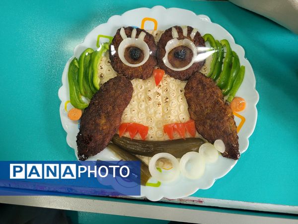 صبحانه سالم به‌مناسبت روز غذای سالم در دبستان مصلی نژاد حضرت زینب(س)