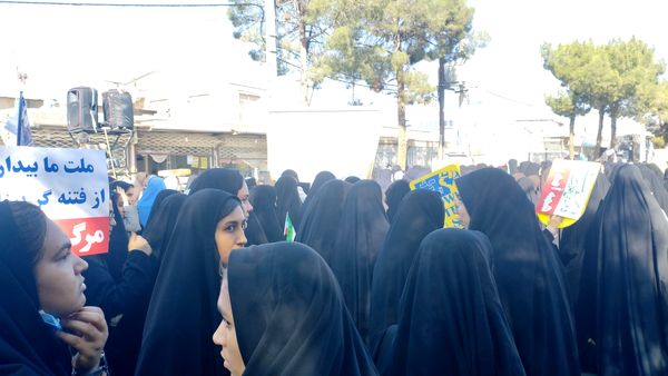 برگزاری راهپیمایی ۱۳ آبان در شهرستان خلیل‌آباد