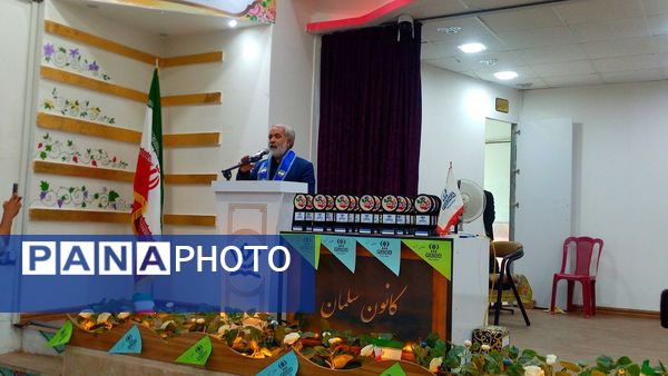 سازمان دانش آموزی خلیل‌آباد برای خبرنگاران پانا سنگ تمام گذاشت