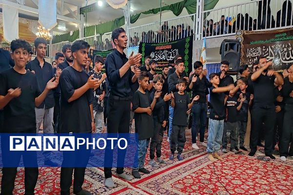 مراسم عزاداری آقا ابا عبدالله الحسین (ع) در شب عاشورا حسینی در شهر بار 